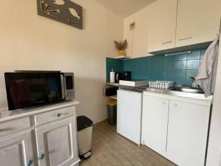 Studio cabine avec loggia à 100m de la plage, proche commerces, parkings vélos dispo - FR-1-338-434 - 7
