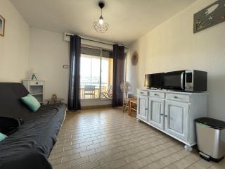 Studio cabine avec loggia à 100m de la plage, proche commerces, parkings vélos dispo - FR-1-338-434 - 2
