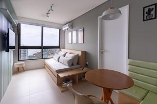 Apartamento com VISTA maravilhosa no bairro do Pina! Cozinha completa, Wi-Fi, Ar Condicionado e máquina de lavar - Condomínio com Estacionamento, Recepção 24h, Piscina e Academia - Recife - 2