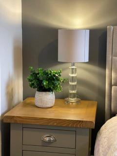 3- Lovely 1 Bed Apartment extra sofa bed-West Midlands - - 3