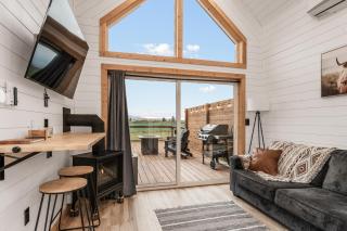 Modern Tiny Cabin, with Hot tub in Choteau MT - 7