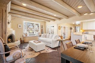 Casa TATIZ • Privacy in a Southwestern Gem - Santa Fe - 0