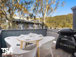 On The Snow 2 - Thredbo - 1