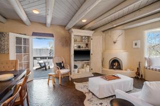 Casa TATIZ • Privacy in a Southwestern Gem - Santa Fe - 6