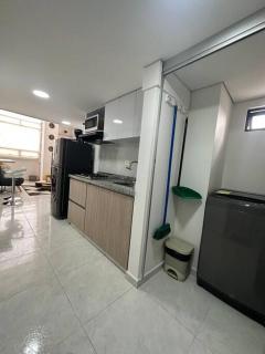 Hermoso apartamento modelia embajada aeropuerto - 2