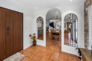 Poolside Serenity - Papamoa Beach Holiday Home - Papamoa - 2