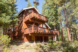 Tahoe Vista Home w/ Spa close to Northstar & Lake - Tahoe Vista - 1