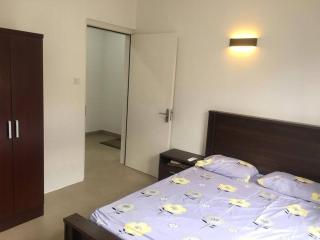 3 bedroom Apt with pool & close to the beach. - 8