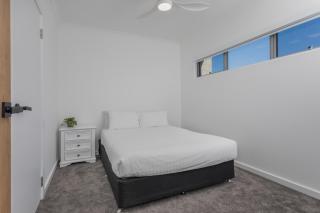 Luxe Home by the BnB Collection - Lower King - 8