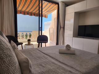 Paradise Court - 7