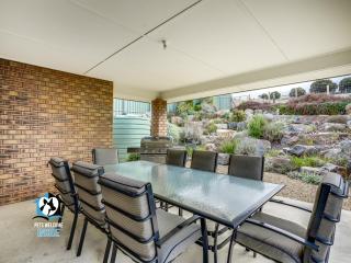 Sweeping Ocean Views 4BR on One Acre - 7