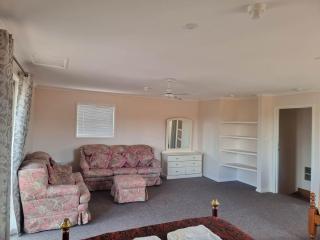 Tuggeranong Short Stay #11C - Sleeps 8 - 7