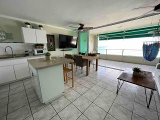 True Beachfront Oasis With Amazing Views Life - Luquillo - 1