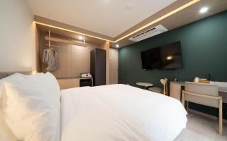 Hound Hotel Gimhae Samgye - Gimhae - 1