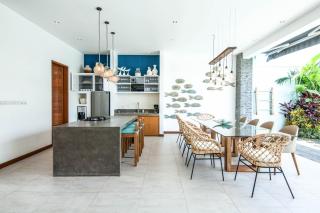 Luxury 5br Villa, Steps To Beach, Designer Chic - Seminyak - 3