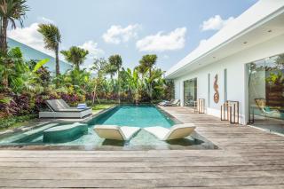 Luxury 5br Villa, Steps To Beach, Designer Chic - Seminyak - 6