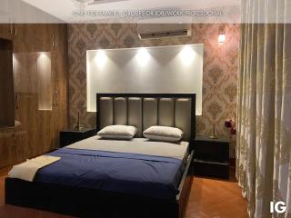 3 Bedroom Furnished Holiday Home Near Valencia Town, Lake City & Ring Road - Lahore - 6