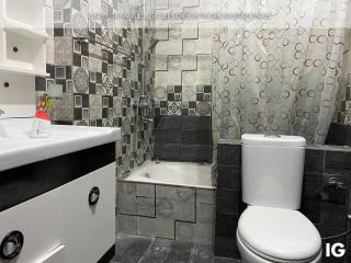 3 Bedroom Furnished Holiday Home Near Valencia Town, Lake City & Ring Road - Lahore - 3