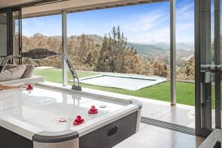 Montville Resort Style Holiday Retreat with pool - Perwillowen - 4