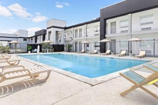 Baymont by Wyndham Beaumont - 4
