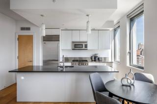 Midtown West 2br w elevator wd nr park NYC-1244 - 4