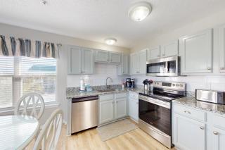 Sunset Dreamer @ Sunset Cottages, 5C - Fort Walton Beach - 2