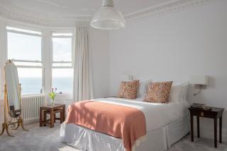 Cliffhanger House - Sleeps 12-14 Sea Views - Hollington - 1
