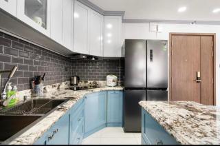 Spacious Apartment with City View in District 7 - Ho Chi Minh City - 7