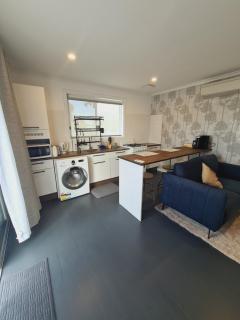 1 bedroom self-contained apartment in Lalor - Lalor - 3