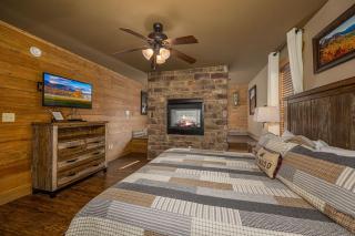 Hilltop Haven chalet - Gatlinburg - 7