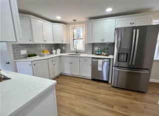 Modern 4BDRM West Hartford Home In Great Location! - West Hartford - 3