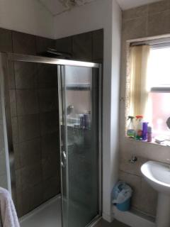 Room in town centre - 1