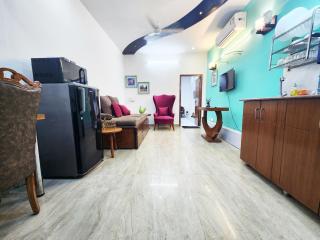 Economical Modern 1BHK Unit Prime Location 6 - Neu-Delhi - 0