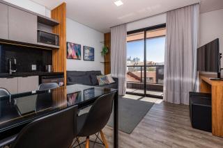 Aion Suites 205 – Lindo apartamento com Vista para o Mar, a 60m da Praia de Bombinhas, com Piscina e Academia no Rooftop. - Bombinhas - 3