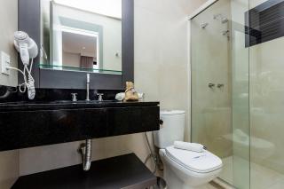 Aion Suites 302 – Lindo apartamento com Vista para o Mar, a 60m da Praia de Bombinhas, com Piscina e Academia no Rooftop. - Bombinhas - 5