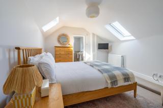 21 Scarcroft Road - 7