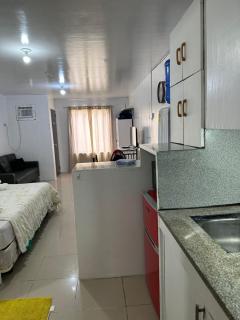 Cebu City Studio Condo Unit-WIFI-A/C-Hot Shower-(U302) - Città di Cebu - 7