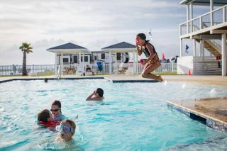 Blue Water RV Resort - Red Fish Cove - 8