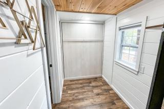 Cozy Lakeview Cottage - Mills River - 6