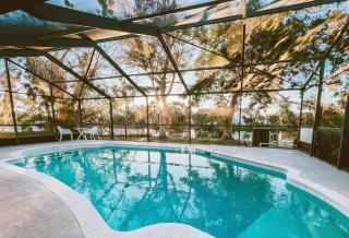 Waterfront Home with Pool Minutes to Sanibel - Fort Myers - 0