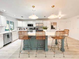 Waterfront Home with Pool Minutes to Sanibel - 7