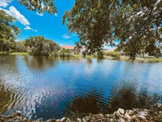 Waterfront Home with Pool Minutes to Sanibel - Fort Myers - 1