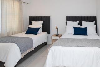 Queen Julie Constantia Main House - Città del Capo - 6