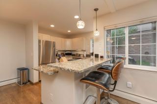 Fifth Avenue Retreat: Dog Friendly Frisco Townhome - 3