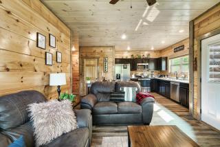 Spring Sale! Indoor Pool, Pet Stays Free, Movie, HotTub - Sevierville - 3