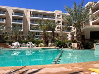 Appartement pour les familles , superbe vue sur la piscine - 5