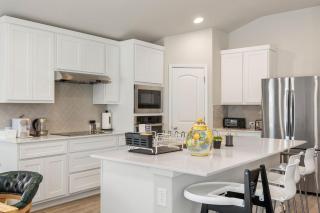 Brand New Lake Travis by Barcle - 3