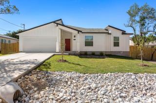 Brand New Lake Travis by Barcle - 1