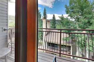 Timberline Condominiums Studio Loft Standard Unit 303 - 4