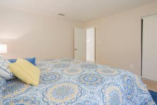 House few Minutes to Beach & Downtown St Pete - 5